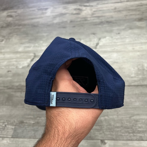 Titleist Navy Blue Mesh Golf Cap Hat - Picture 4 of 6